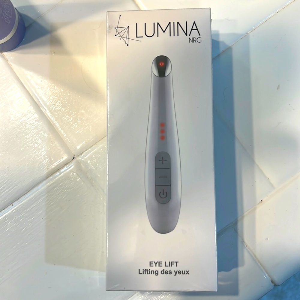Lumina Eye Lift